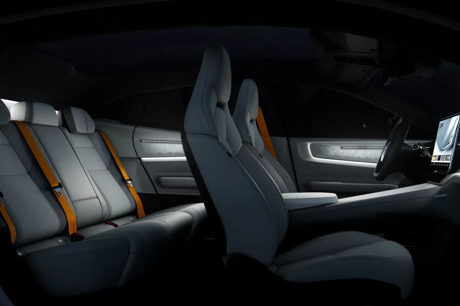 Polestar 4 цифровая панель